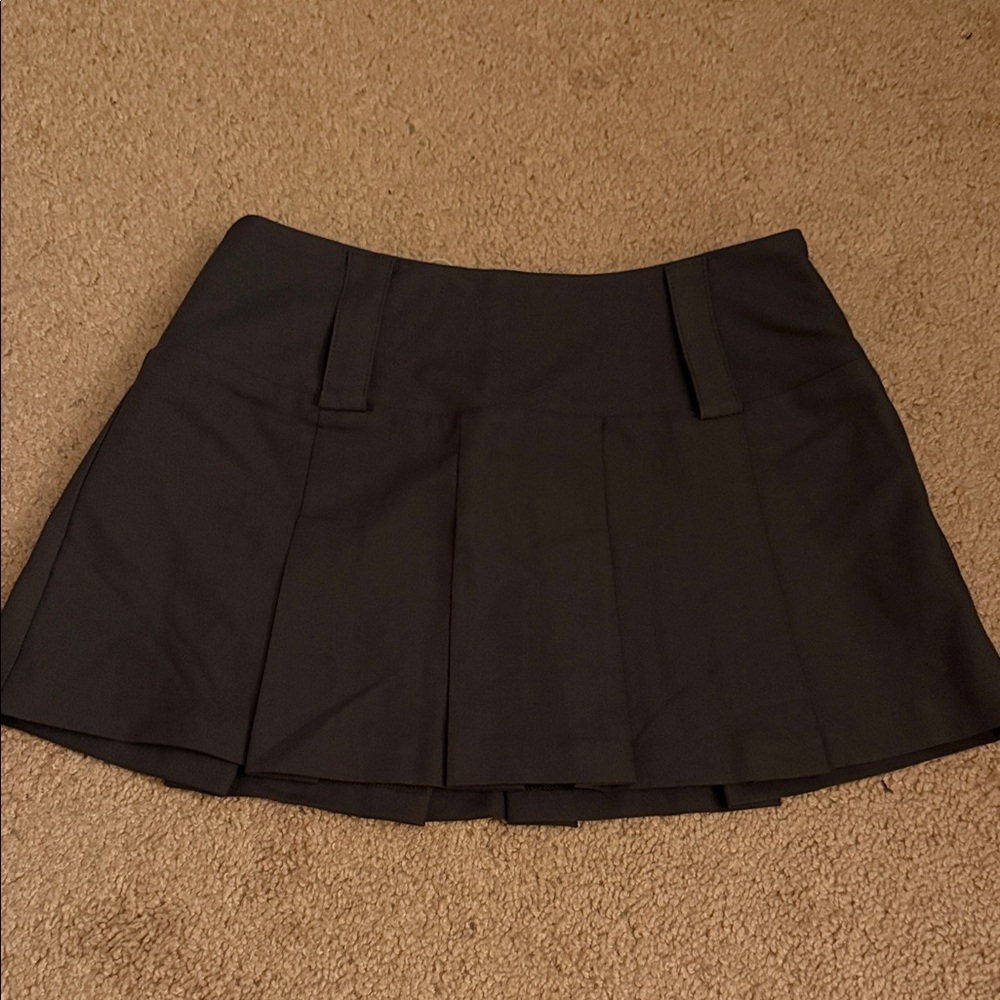 Silk x Peppermayo Classic Gray Pleated Skirt